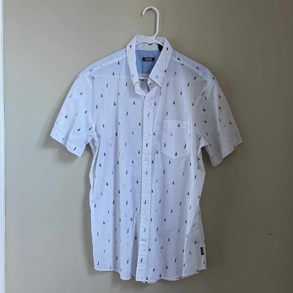 Izod Men’s White Linen Boat Button Down Shirt